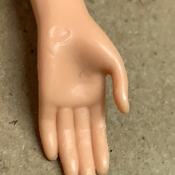 Three barbie Mattel dolls - Picture 12 of 17